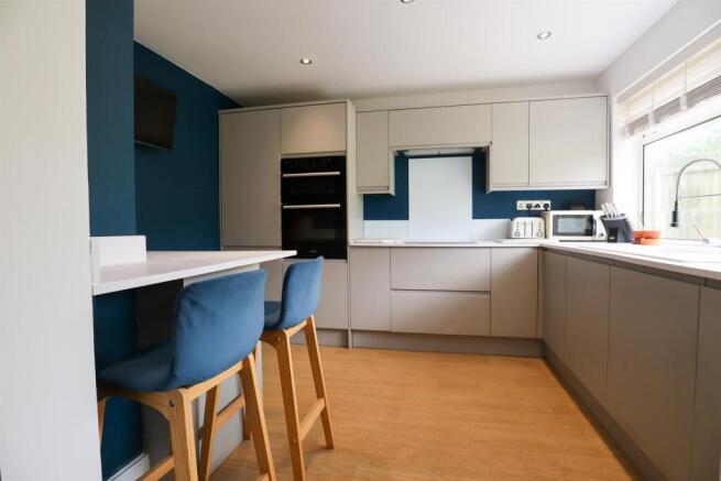 Kitchen (3).jpg