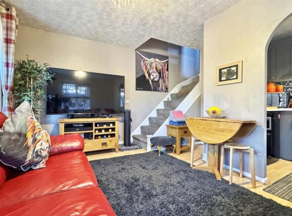 Living Room b.jpg