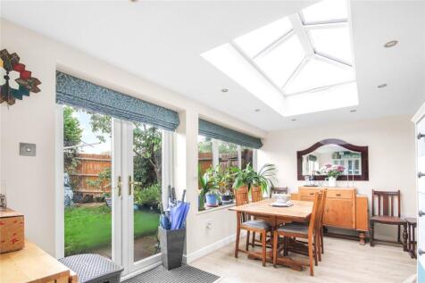 Ashbourne, Bracknell, Berkshire, RG12