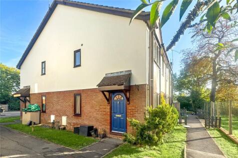 Orchard Close, Wokingham, Berkshire, RG40