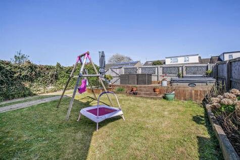 Vaisey Road, Stratton, Cirencester