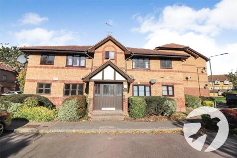 Frobisher Road, Erith, DA8