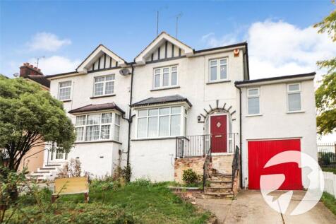 Avenue Road, Erith, DA8