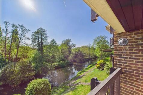 Dorking Road, Leatherhead