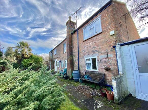 Eastway Cottage 7 Imber Road