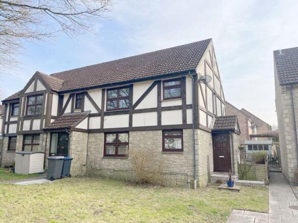 9 Chalfield Close