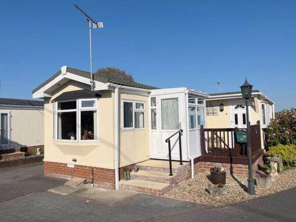 38 Whitfield Close