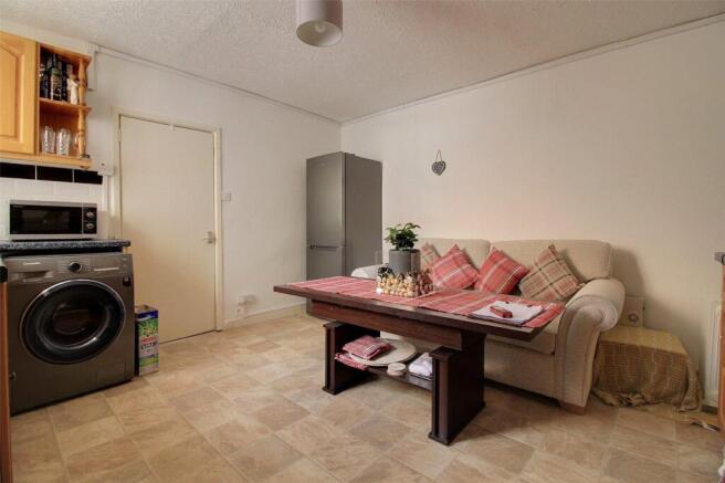 Kitchen/Lounge