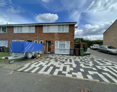 Potters Bar - 3 bedroom end of terrace house for sale