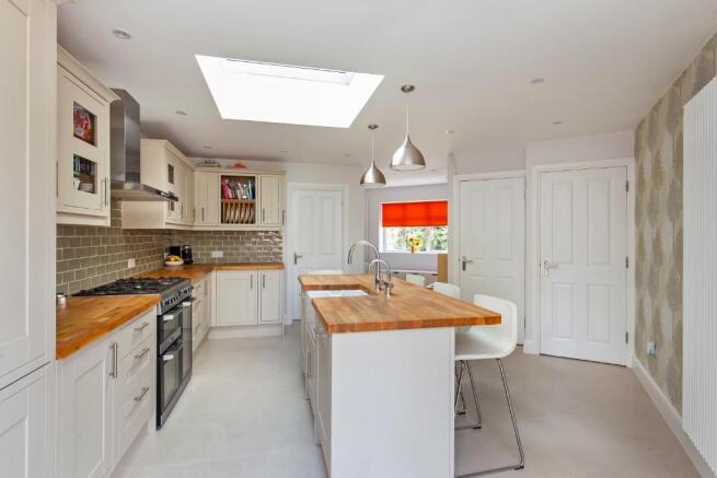 4 Bedroom Semi Detached House For Sale In Quakers Lane Potters