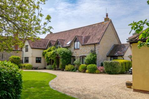 Ash Tree House, Blackford, Nr Wedmore, BS28 - country home in stunning grounds with separate 2 bedroom annexe
