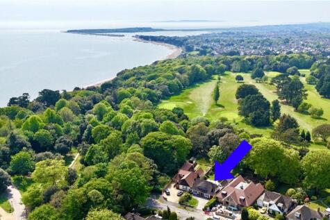 Rothesay Drive, Highcliffe on Sea, Christchurch, Dorset, BH23