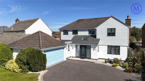 Glengarry Way, Friars Cliff, Christchurch, Dorset, BH23