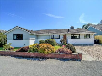 Woodfield Gardens, Highcliffe on Sea, Christchurch, Dorset, BH23