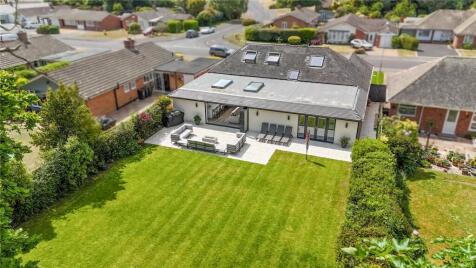 Braemar Drive, Highcliffe On Sea, Christchurch, Dorset, BH23