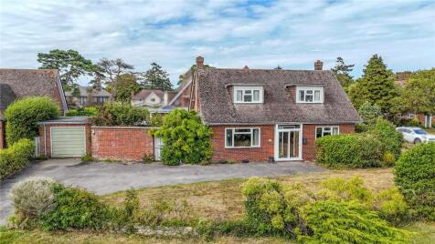 Waterford Gardens, Highcliffe On Sea, Christchurch, Dorset, BH23