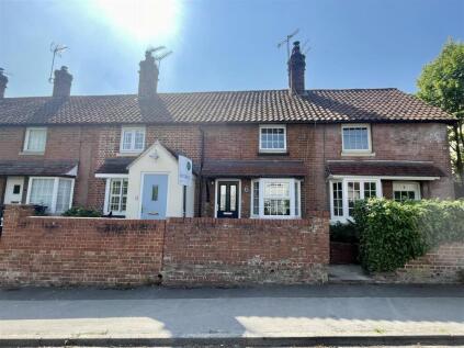 Littleton Panell, Devizes