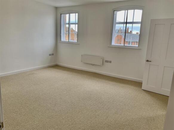 Living room 2.jpg