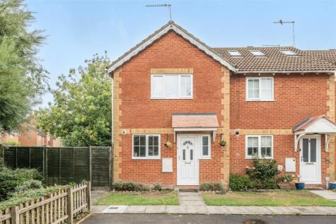 Marina Close, Devizes