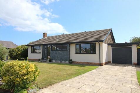 Cleveland Close, Barton On Sea, Hampshire, BH25