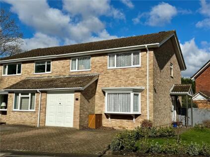 Grange Close, Everton, Lymington, SO41