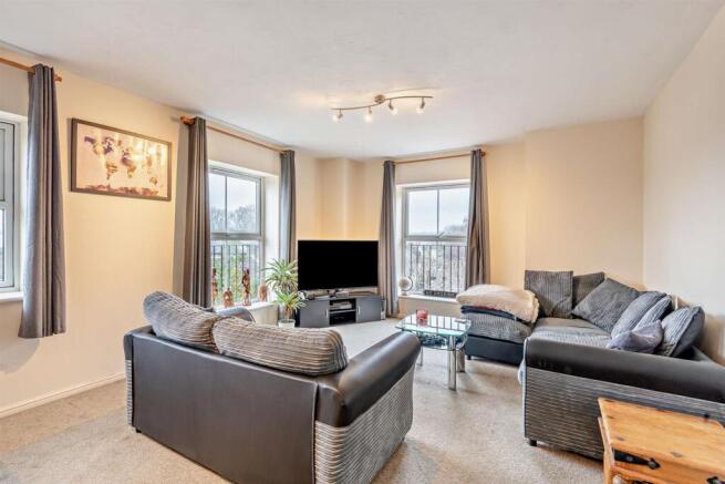 Sitting/Dining Room