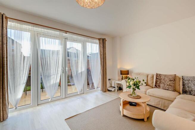 8638284-interior04-800.jpg