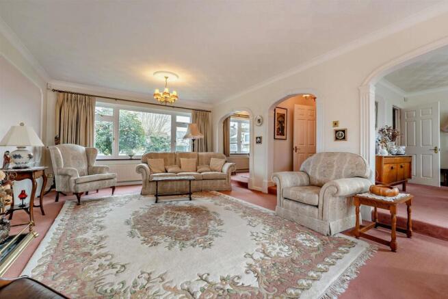 8639437-interior10-800.jpg