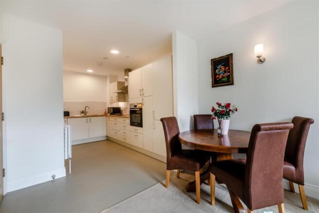 8650995-interior16.jpg