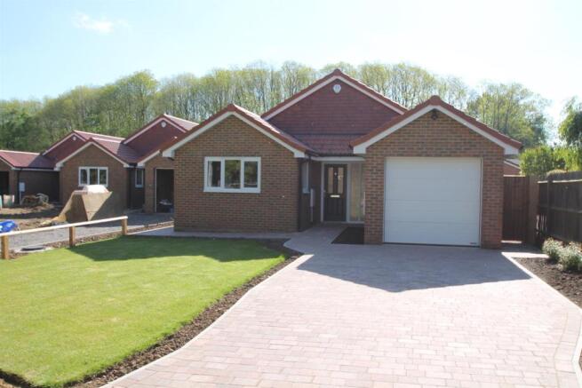 3 Bedroom Bungalow For Sale In NEW BUILD BUNGALOW Ashford Drive 