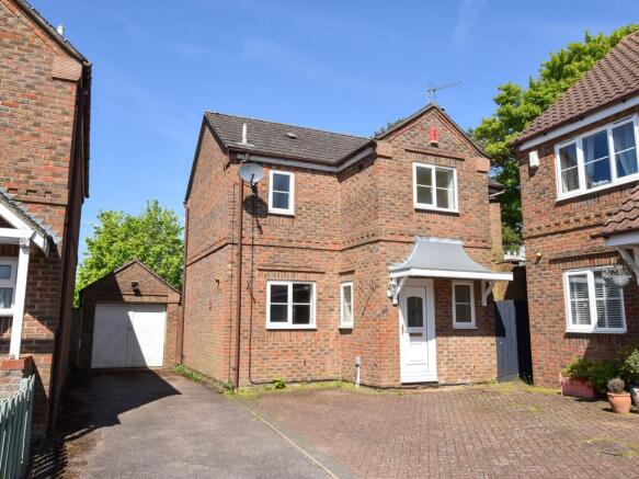 35 Badgers Close