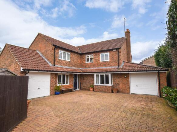 12 Ash Grove