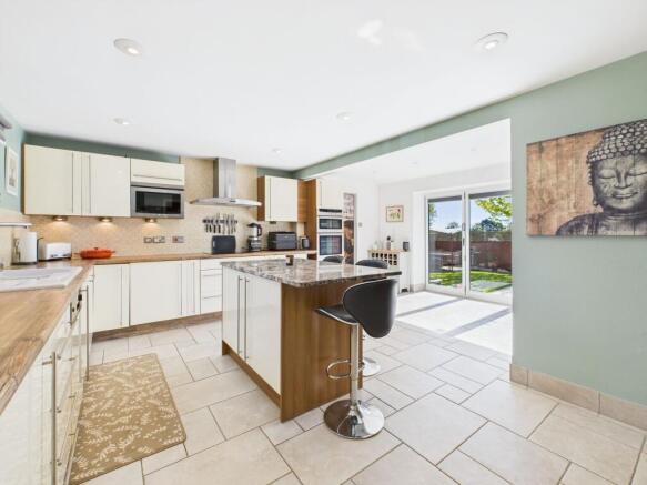 Kitchen/Breakfast Room