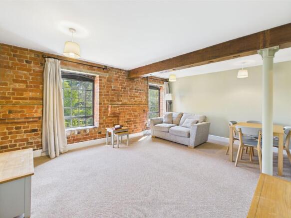 Sitting/Dining Room