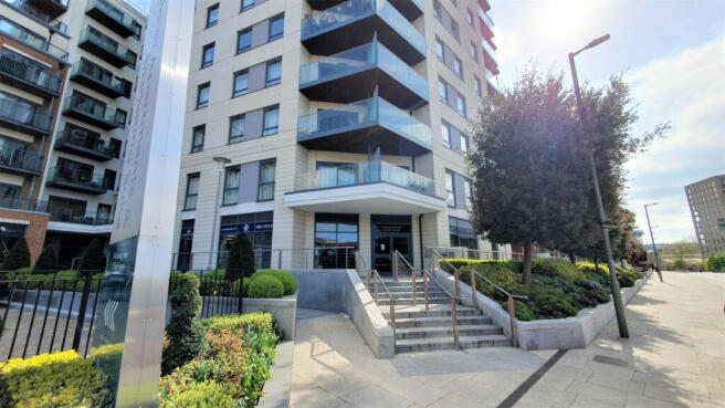 2 Bedroom (2 Bathroom) Apartment