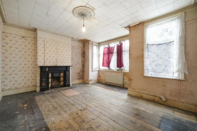 Full  width double bedroom