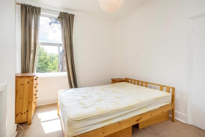 Double bedroom over looking garden