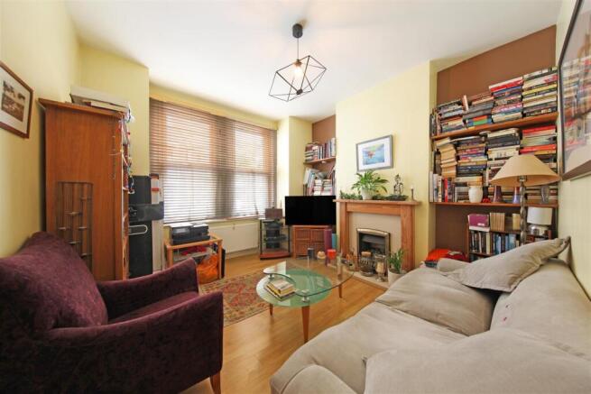 Reception room into bay window