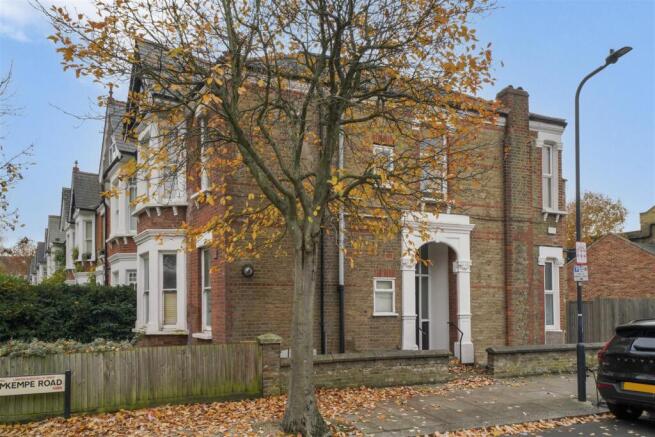 Flat D, 10 Milman Road - RufRUNXs9fgXT2U3AED6.jpg