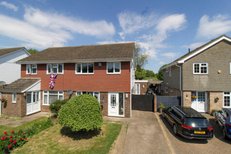 Lowick Court, Northampton, NN3