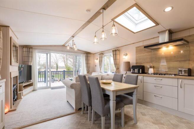 Kitchen Lounge