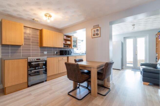 Kitchen Family Room