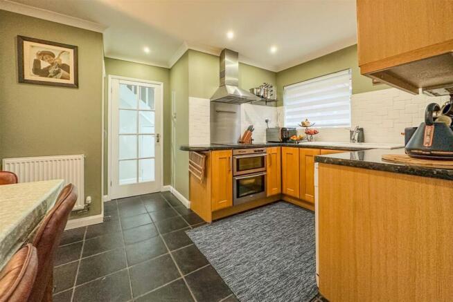 KITCHEN/DINER