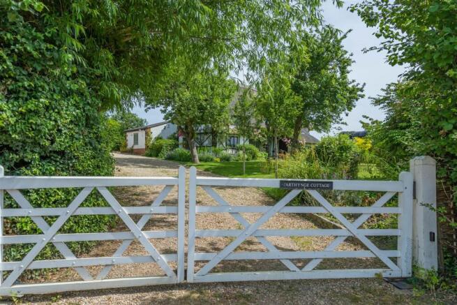 Approach & Driveway