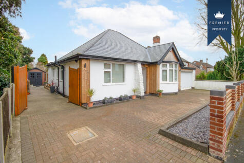 North Avenue, Mickleover