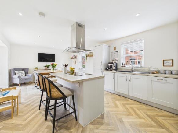 Kitchen/ Dining Area