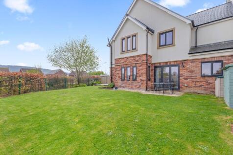 Mellor Close, Otley, West Yorkshire, LS21
