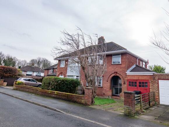 3 Bedroom Semi Detached House For Sale In Fairway Huyton L36 L36