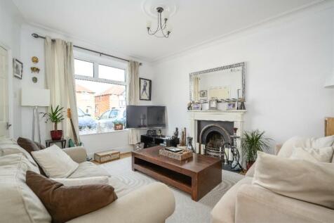 Carlton Road, Walton-On-Thames, Surrey, KT12