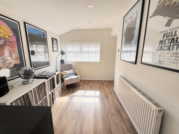 Study/4th Bedroom